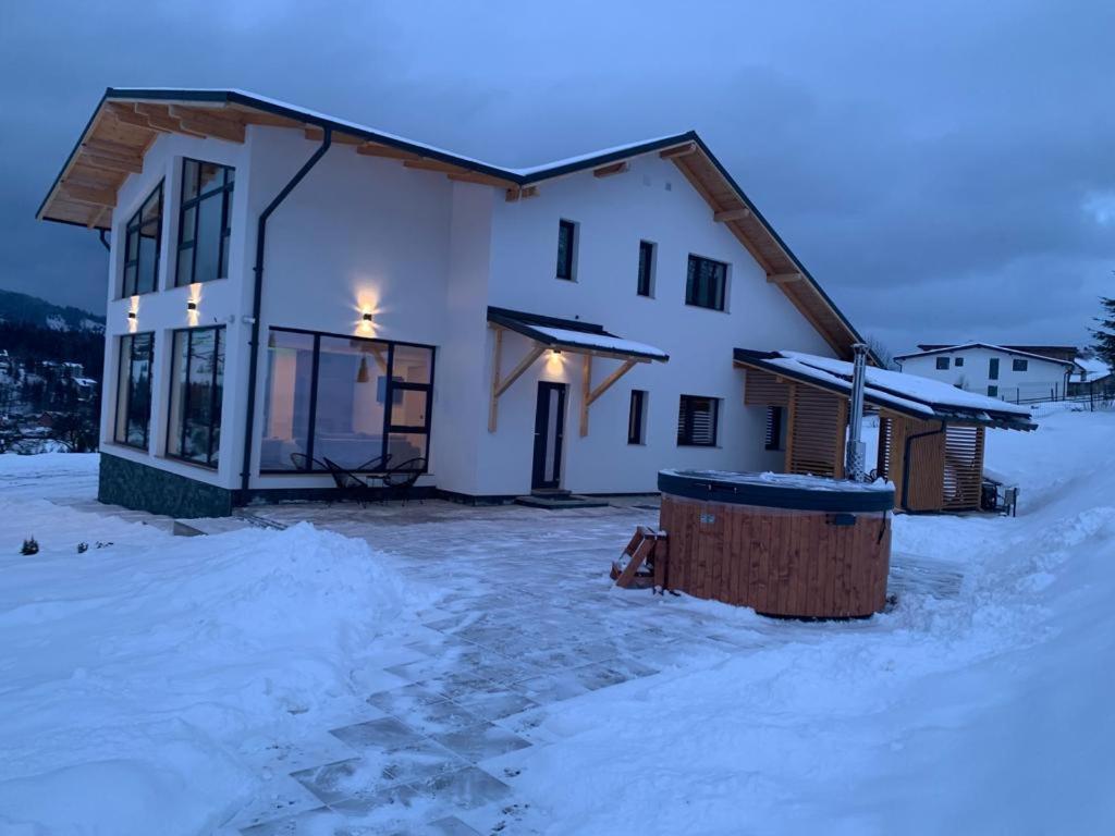 Watra Chalet Hotel Vatra Dornei Eksteriør billede